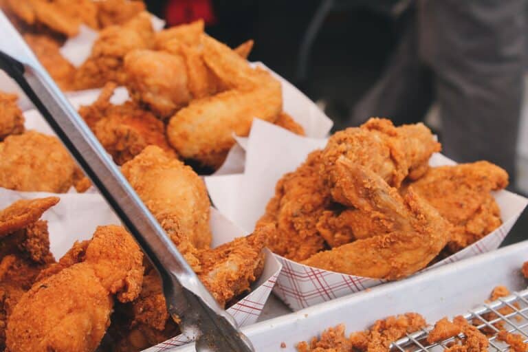 Basket of crispy Southern fried chicken, a comfort-food favorite near Hochatown, Oklahoma